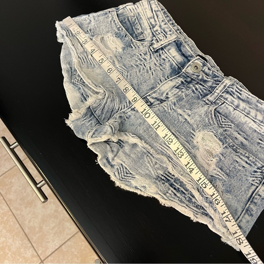 Klique B ultra mini denim shorts, textured distressed festival jean shorts S - Picture 8 of 12